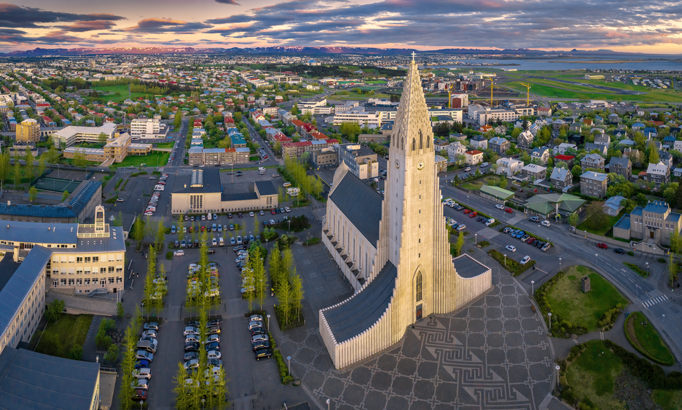 10366-157-4311HallgrimskirkjaVisit_Reykjavik_slider_1732607918.png