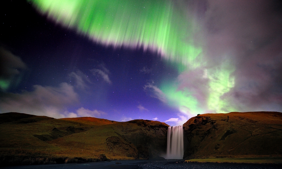 Aurora_Skogafoss_ab_slider_1736158903.jpg