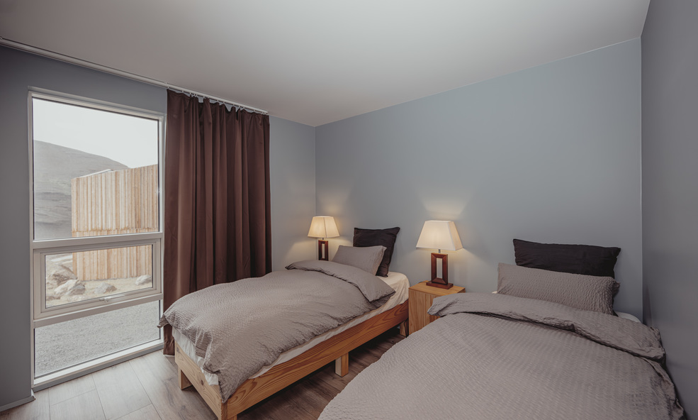 HB_Interior_Standard_Twin_CRL_0723-UNL-60_slider_1749819835.jpg