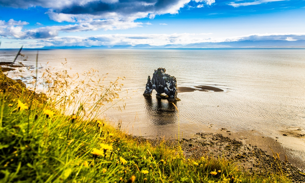 Hvtserkur_3Auunn_Nielsson_-_Visit_North_Iceland_slider_1732262747.jpg