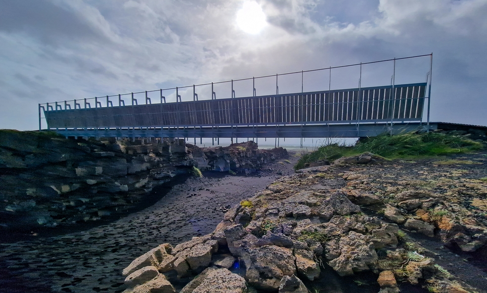 Reykjanes_Brcke_zwischen_2_Kontinenten1_slider_1734344355.jpg