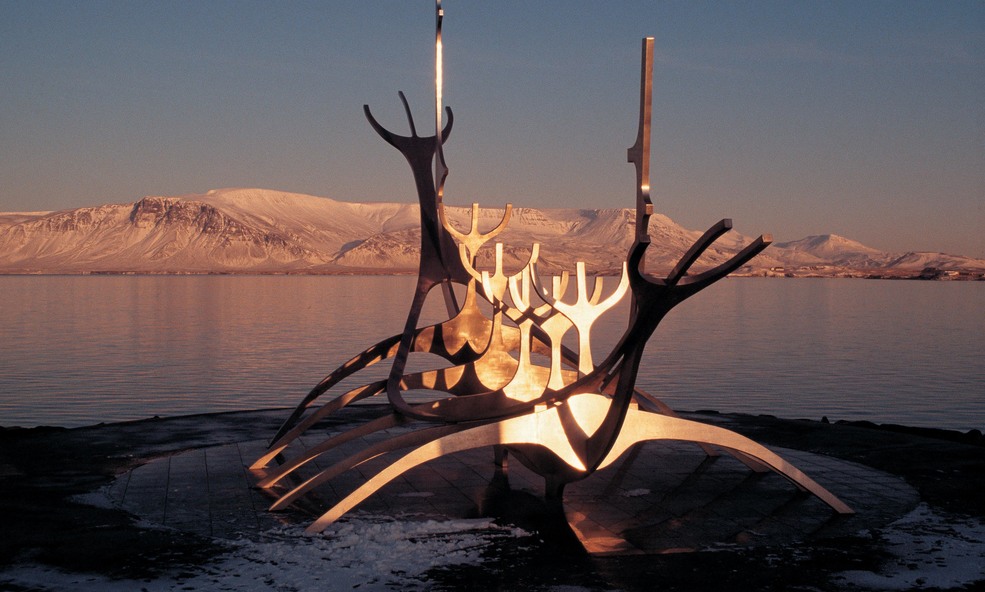 visit_iceland-1254f2c155dde3ff_slider_1734513084.jpg