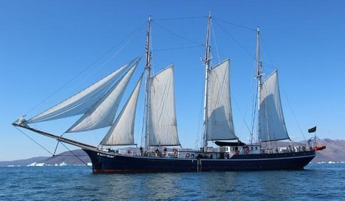 Segelkreuzfahrt entlang der Nordostküste Islands